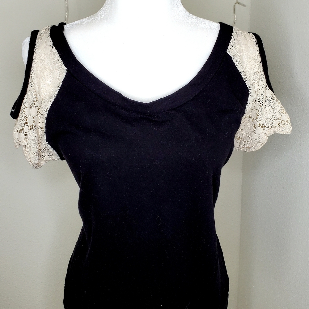 Runway girl sweatshirt top. Size Large